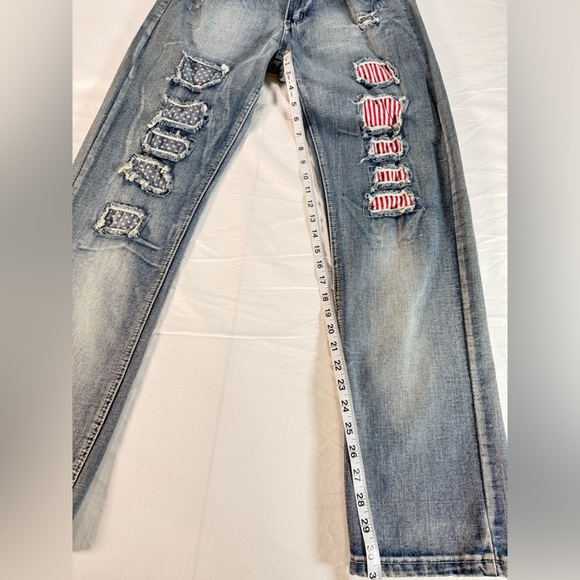 Brooklyn Express Men’s Distressed Jeans with American Flag Patchwork. NWOT 34x32 - Picture 4 of 6